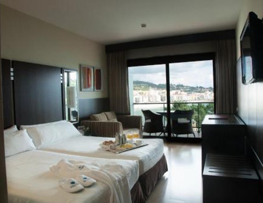Habitación Baltar Vistas Mar del hotel Gran Talaso Sanxenxo. Foto 9