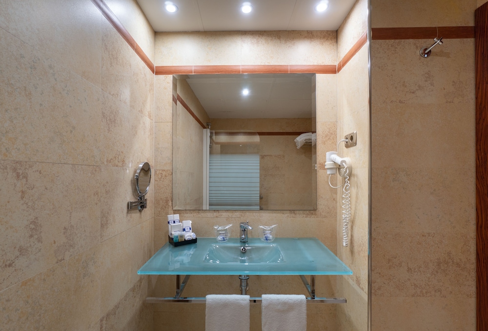Habitación doble del hotel Ms Maestranza. Foto 6