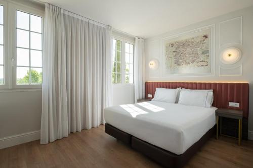 Habitación Doble Romántica del hotel Exe Zarzuela Park. Foto 2