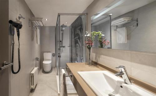 Habitaciones Familiares comunicadas del hotel Nh Madrid Zurbano