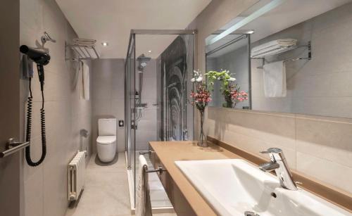 Habitación Doble Superior - 1 o 2 camas del hotel Nh Madrid Zurbano. Foto 2