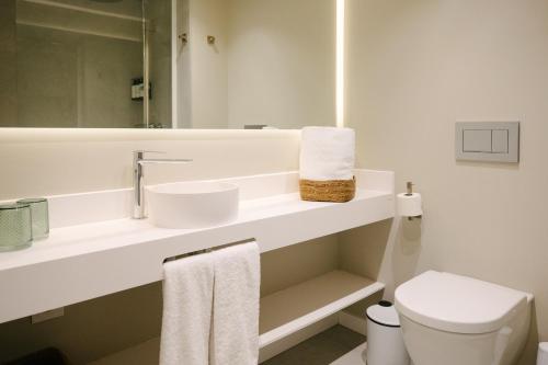 Habitación Triple del hotel Almudaina. Foto 1