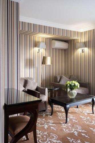 Suite en la azotea del hotel Maison Astor Paris, Curio Collection By Hilton. Foto 5