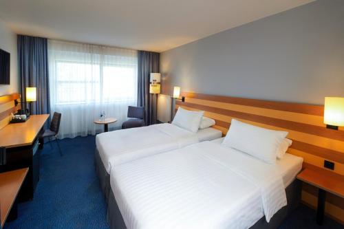 Habitación Doble - 2 camas del hotel Intercityhotel Frankfurt Airport