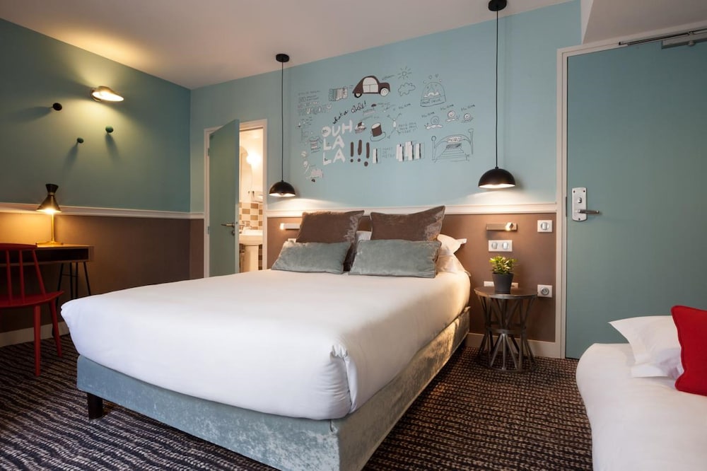 Habitación triple del hotel Les Trois Poussins. Foto 4