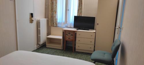 Habitación Doble del hotel Grand Hotel du Havre. Foto 6