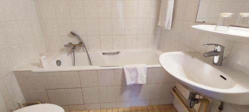 Habitación Individual del hotel Grand Hotel du Havre. Foto 9