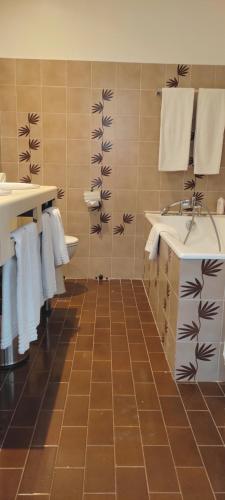 Habitación Triple del hotel Grand Hotel du Havre