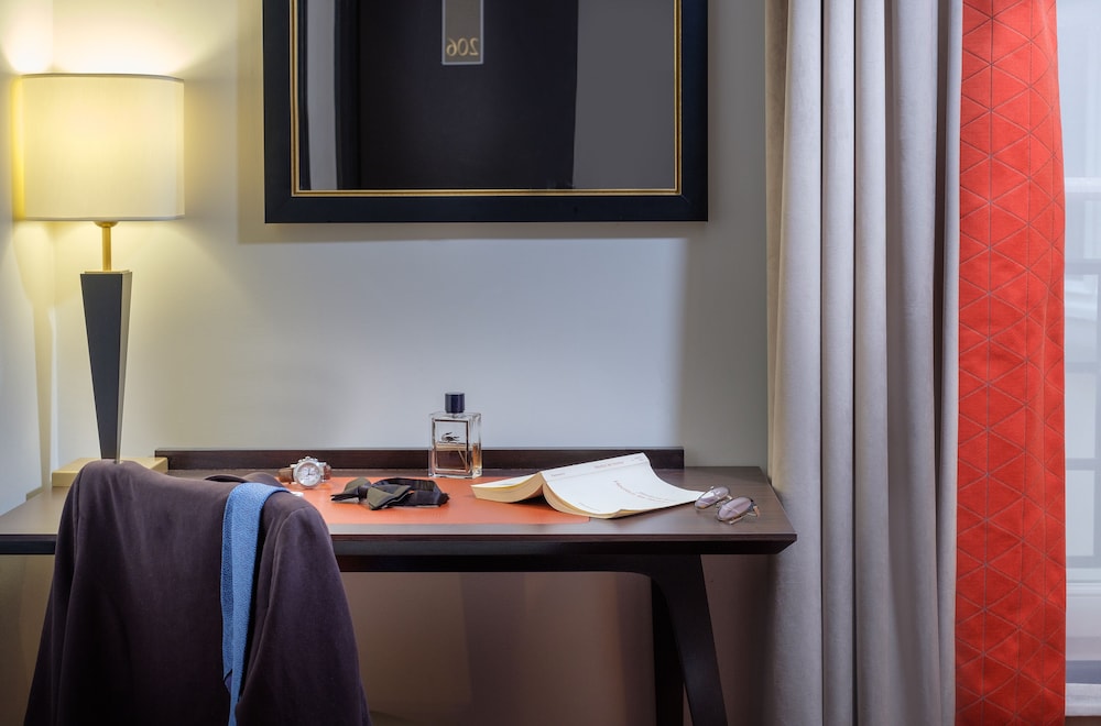 Habitación clásica doble del hotel Hôtel Le Marquis by Inwood Hotels. Foto 6
