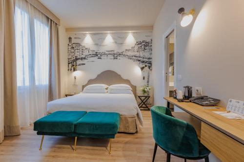 Suite Junior del hotel FH55 Grand Hotel Mediterraneo. Foto 2