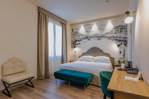 Suite Junior del hotel FH55 Grand Hotel Mediterraneo. Foto 5
