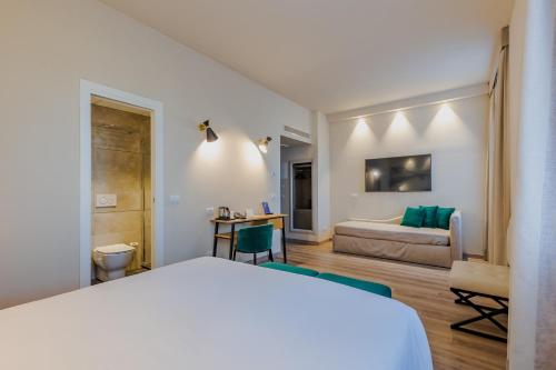 Suite Junior del hotel FH55 Grand Hotel Mediterraneo. Foto 6