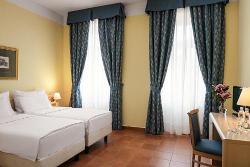 Habitación Doble Estándar - 1 o 2 camas del hotel Caesar Prague. Foto 4
