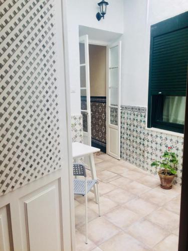 Habitación Doble con baño privado - 2 camas del hotel Azahar. Foto 15