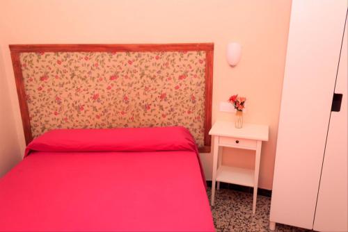 Habitación Doble con baño privado del hotel Azahar. Foto 22