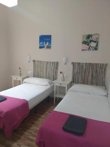 Habitación Doble con baño privado - 2 camas del hotel Azahar. Foto 9