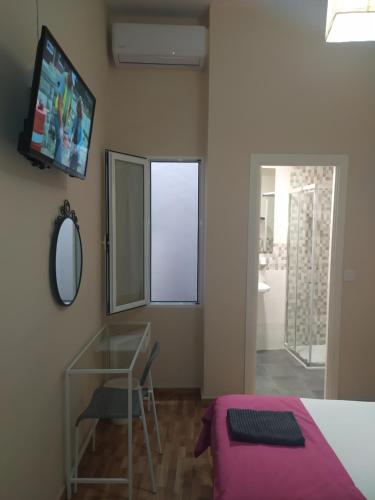 Habitación Doble con baño privado - 2 camas del hotel Azahar. Foto 10