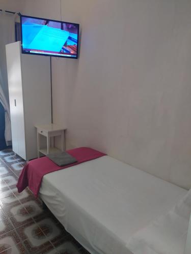 Habitación Individual con baño privado del hotel Azahar. Foto 2