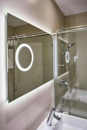 Suite Junior del hotel Sercotel Amistad Murcia. Foto 4