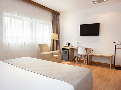 Habitación doble Superior del hotel B&B Logroño Las Cañas. Foto 1