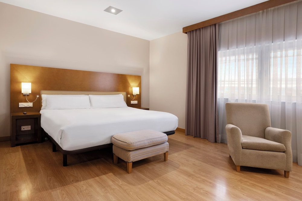 Habitación doble superior del hotel B&B Logroño Las Cañas. Foto 1