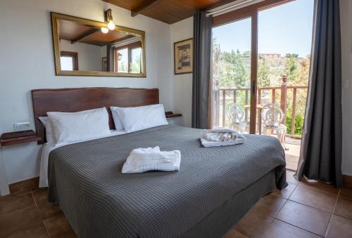 Suite con terraza del hotel La Correa del Almendro. Foto 5