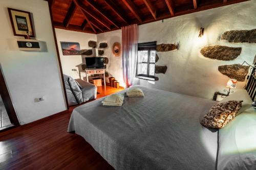 Habitación Doble con vistas al mar del hotel La Correa del Almendro. Foto 4