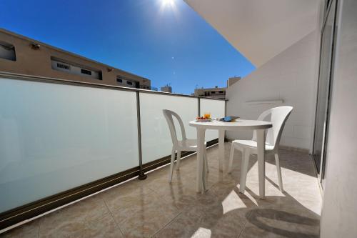 One Bedroom Apartment with Pool View del hotel Apartamentos Strelitzias. Foto 25