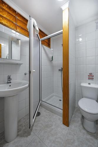 One Bedroom Apartment with Pool View del hotel Apartamentos Strelitzias. Foto 35