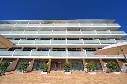 One Bedroom Apartment with Pool View del hotel Apartamentos Strelitzias. Foto 52