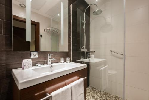 Habitación Triple del hotel Ciudad De Alcaniz. Foto 3