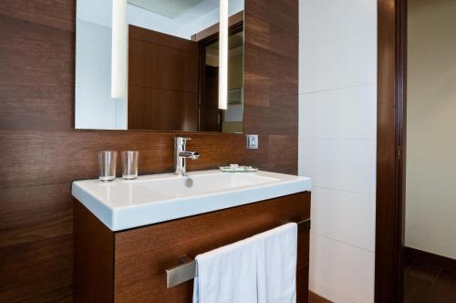 Habitación Deluxe del hotel Ciudad De Alcaniz. Foto 9