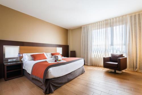 Suite Deluxe del hotel Ciudad De Alcaniz. Foto 3