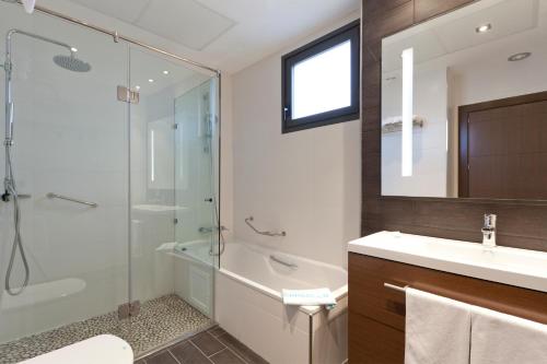 Suite Deluxe del hotel Ciudad De Alcaniz. Foto 5