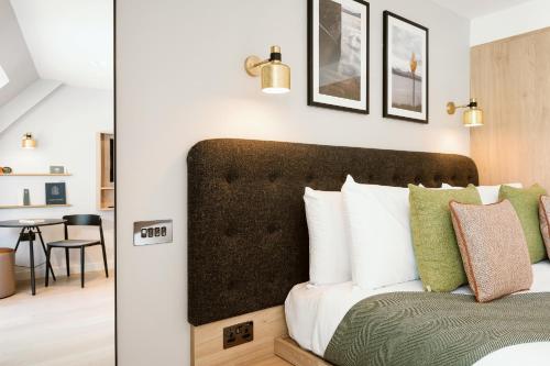 Estudio con balcón del hotel Wilde Aparthotels London Liverpool Street. Foto 15