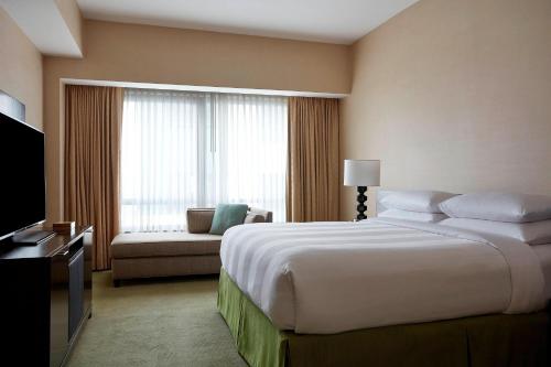 Suite Presidencial de 1 dormitorio - 1 cama extragrande del hotel Marriott New York at the Brooklyn Bridge. Foto 2