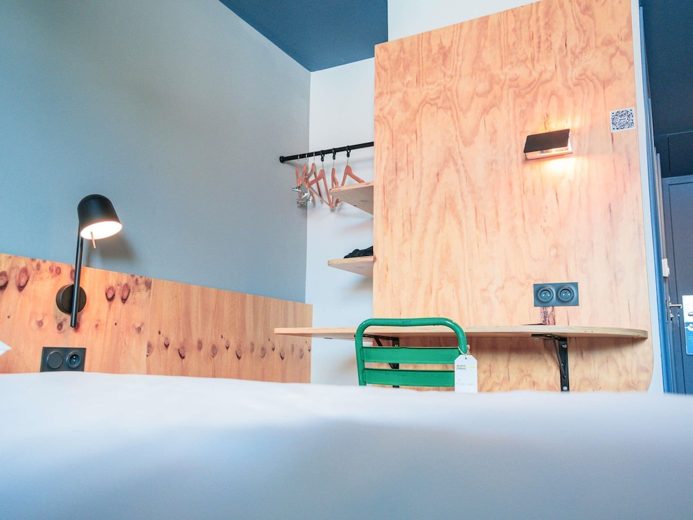 Habitación Little POP con 2 camas individuales del hotel greet hotel Montpellier Aeroport Parc des Expos. Foto 5
