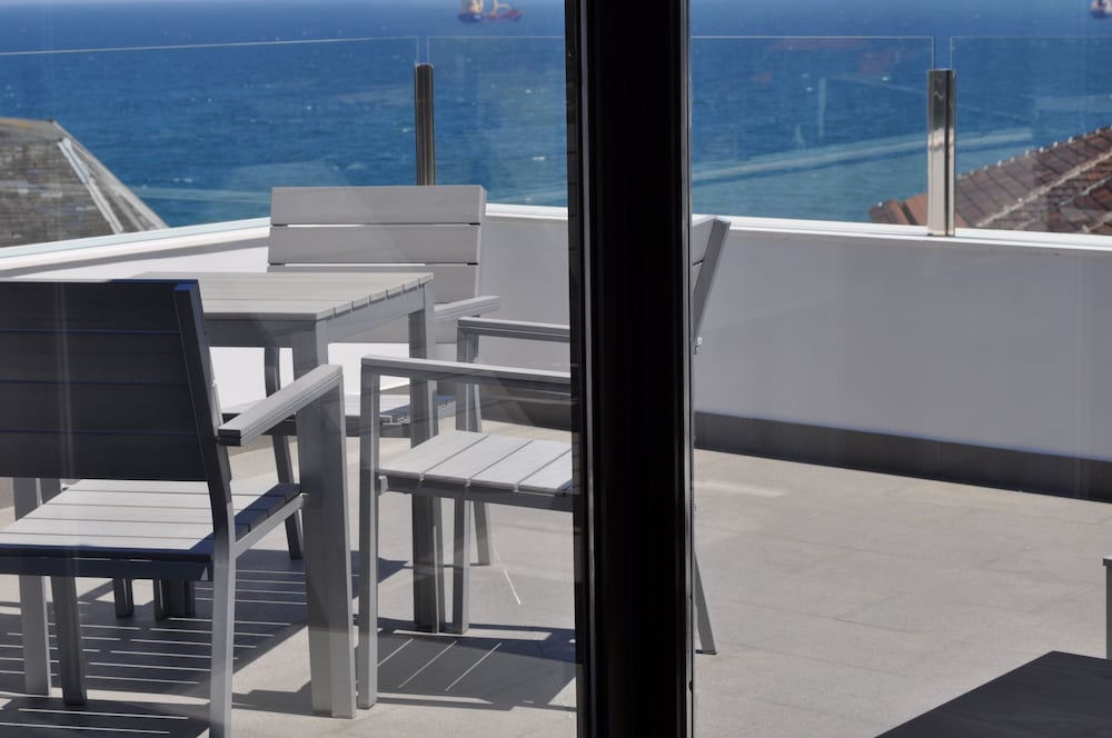 Suite junior, terraza del hotel Gran Victoria. Foto 5
