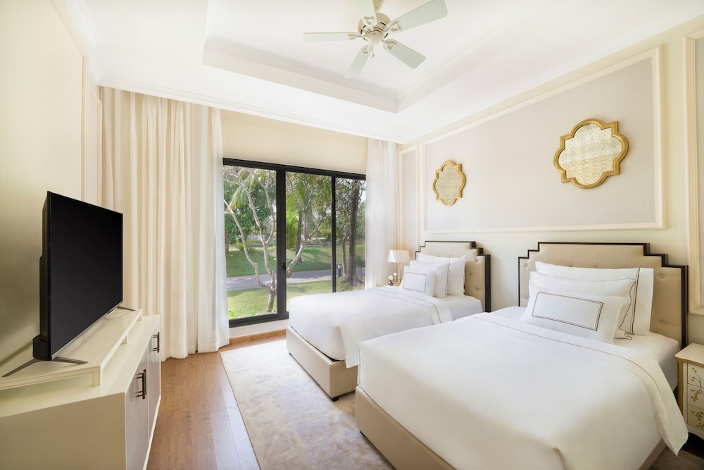 Villa de un dormitorio con vistas al lago y piscina privada del hotel Meliá Vinpearl Phu Quoc. Foto 1