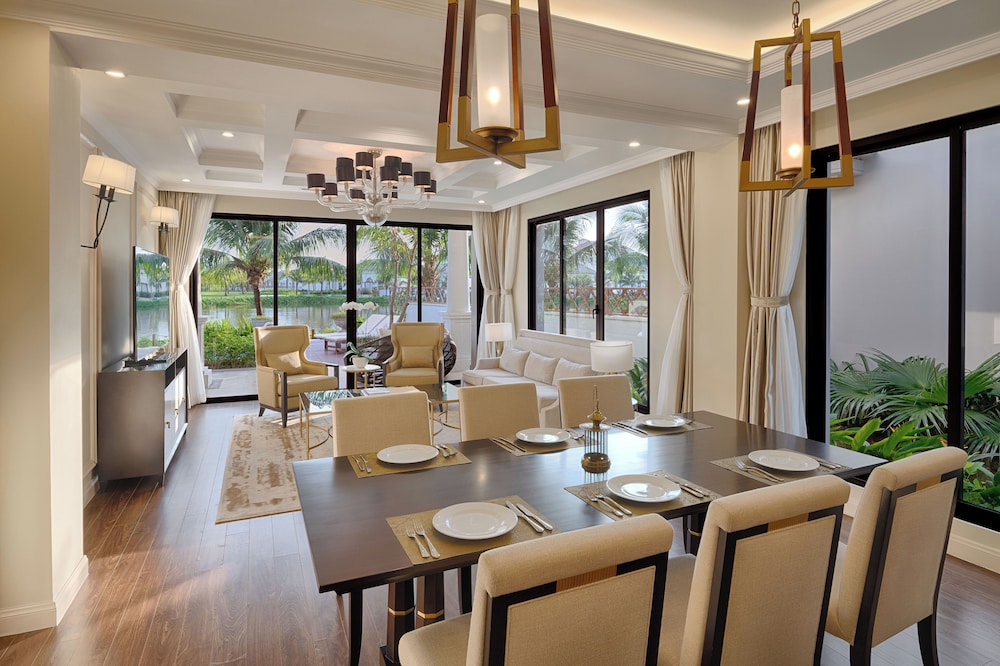 Villa de cuatro dormitorios con vistas al jardín y piscina privada del hotel Meliá Vinpearl Phu Quoc. Foto 7
