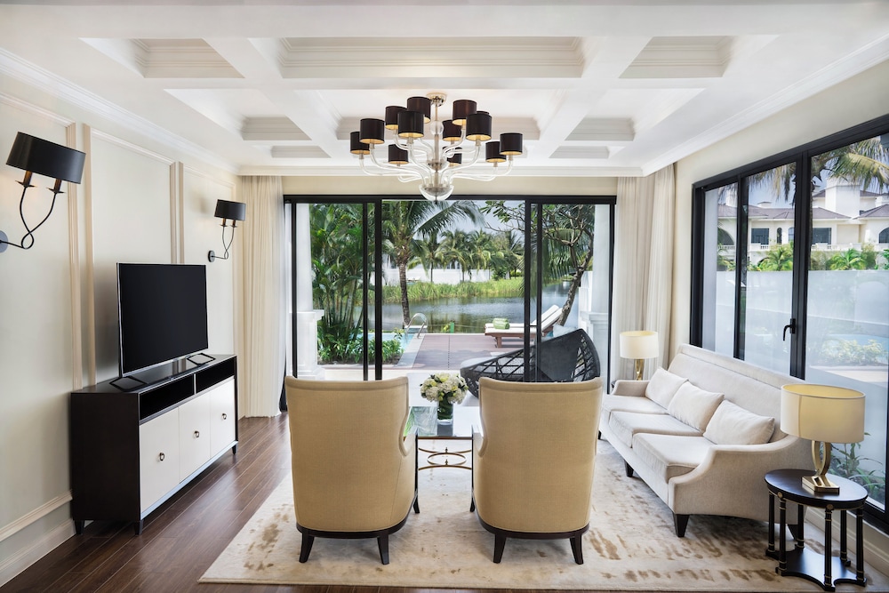 Villa de cuatro dormitorios con vistas al lago y piscina privada del hotel Meliá Vinpearl Phu Quoc. Foto 10