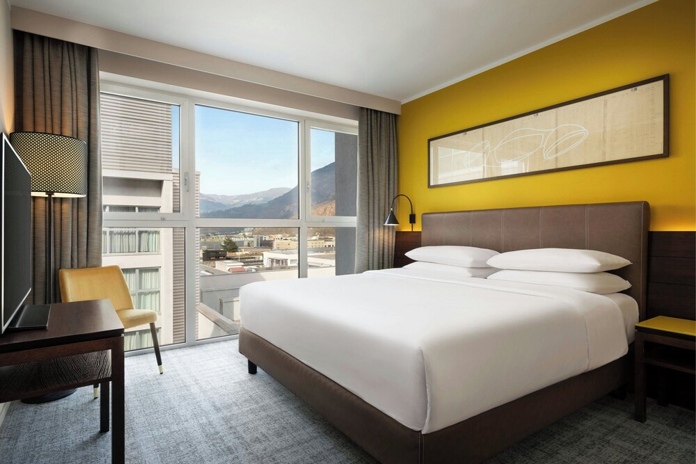 Suite presidencial, 1 cama de matrimonio grande del hotel Four Points By Sheraton Bolzano