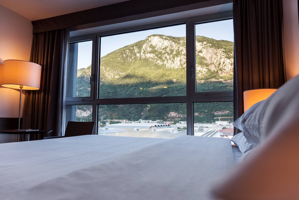 Habitación clásica, 2 camas individuales del hotel Four Points By Sheraton Bolzano. Foto 1