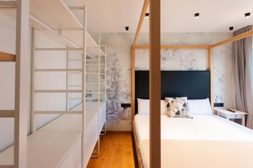 Habitación Premium King del hotel Welldone Sierpes Boutique. Foto 10