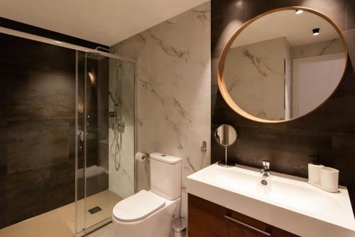 Habitación Deluxe King del hotel Welldone Sierpes Boutique. Foto 9