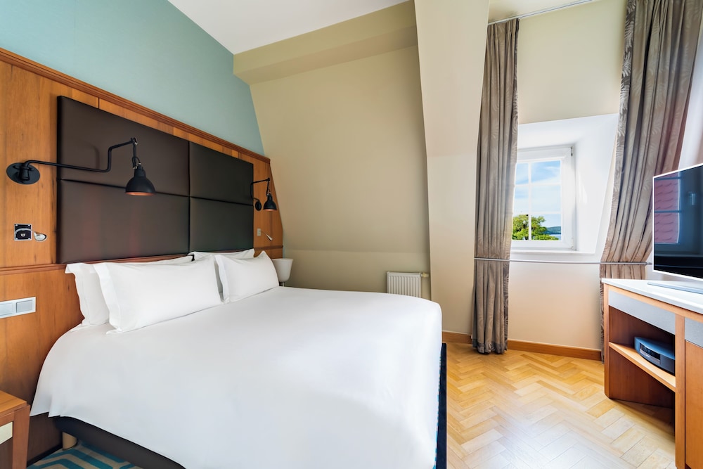 SUITE PRESTIGE frente al mar, cama doble del hotel Sofitel Grand Sopot