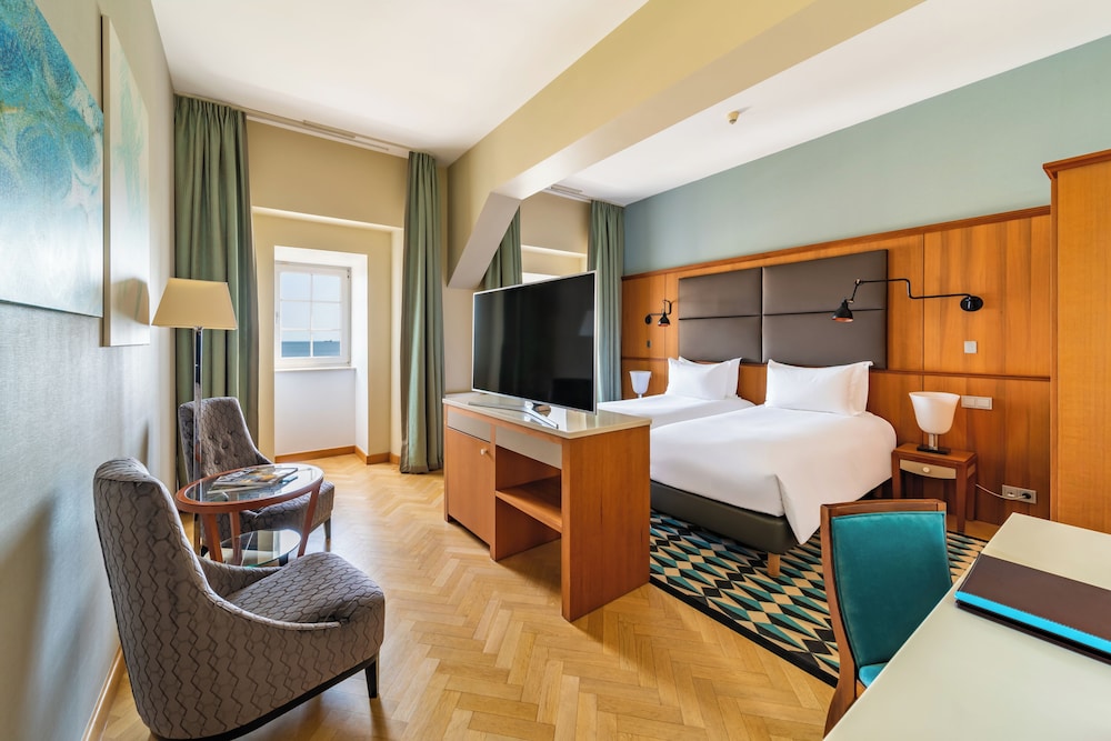 HABITACIÓN DE LUJO, lado mar, dos camas individuales, sin balcón del hotel Sofitel Grand Sopot. Foto 1