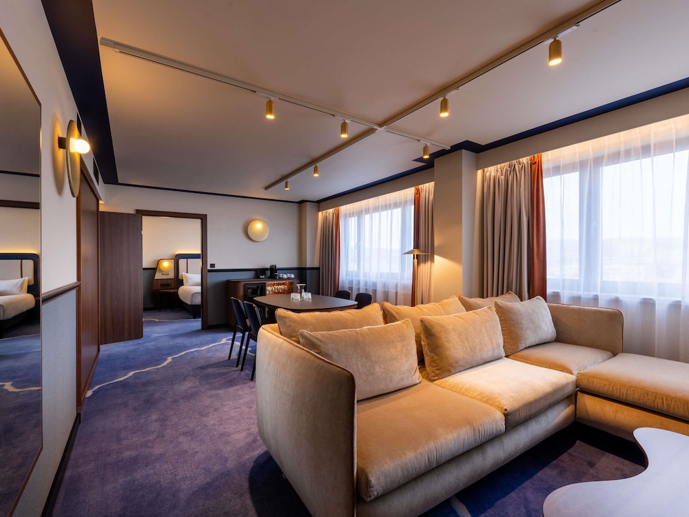 Suite ejecutiva, 1 cama de matrimonio, vistas al mar del hotel Mercure Gdynia Centrum. Foto 25
