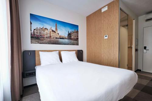 Habitación Doble Estándar del hotel Easyhotel Brussels City Centre. Foto 1