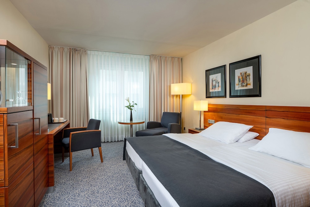 Habitación familiar (ClassicPlus) del hotel Maritim München. Foto 2